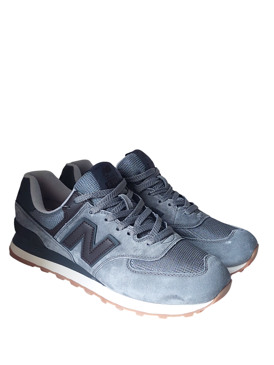 Кроссовки New Balance 574 Classik(472 2) серые замшевые photo Кроссовки New Balance 574 Classik(472 2) серые замшевые