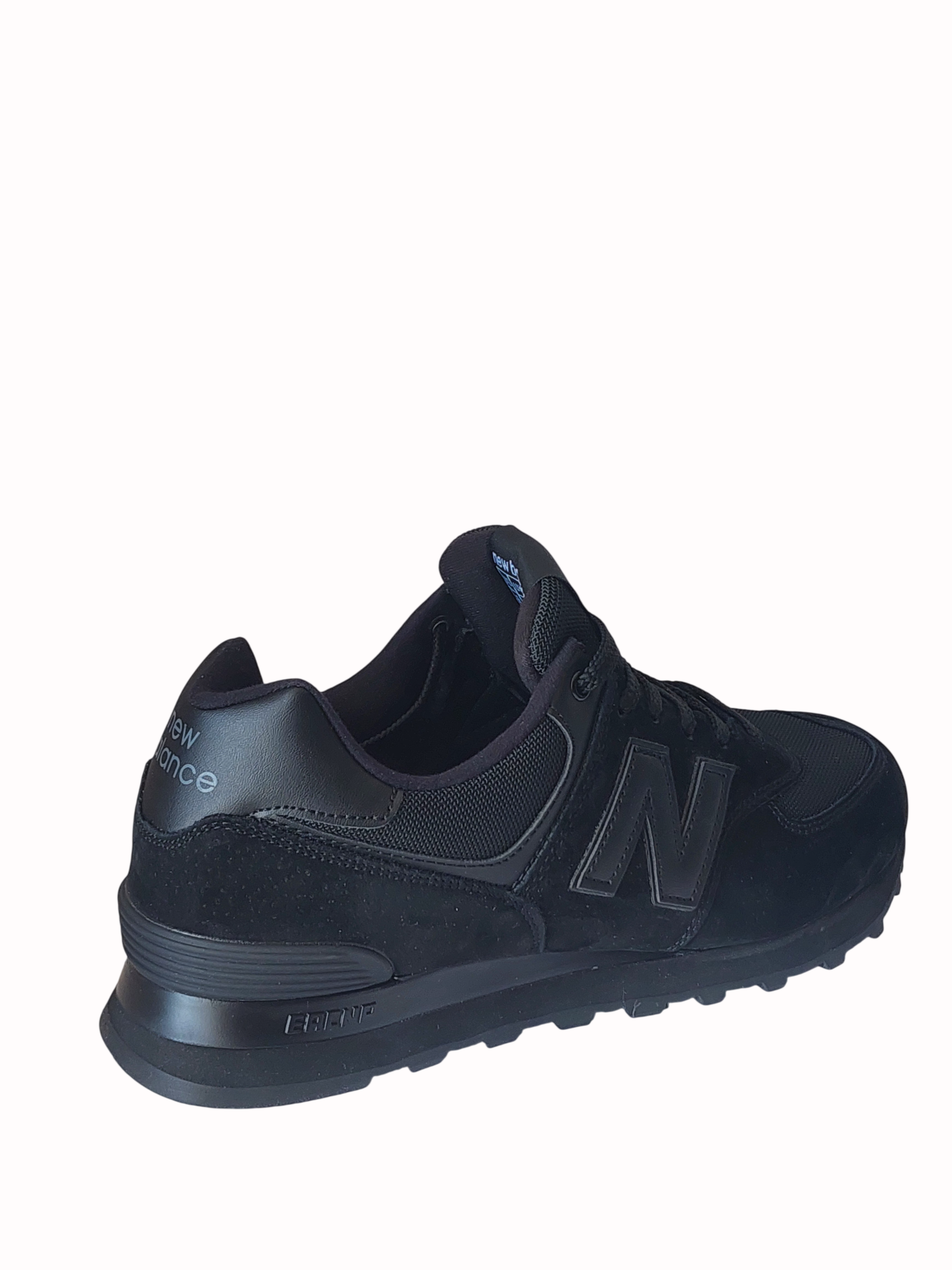 Кроссовки New Balance 574 Classik(5629 1) черные замшевые photo Кроссовки New Balance 574 Classik(5629 1) черные замшевые